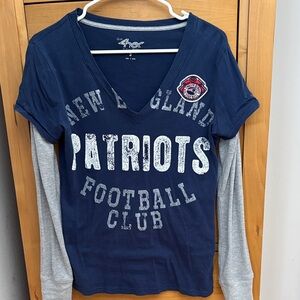 New England Patriots Women’s V-Neck Shirt - Blue and Gray
